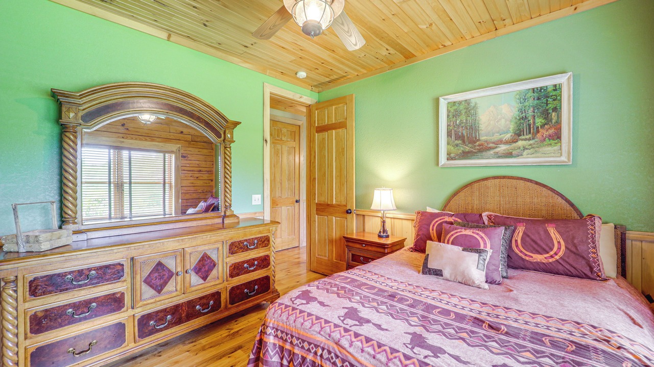 Photo of Bedroom in Newland