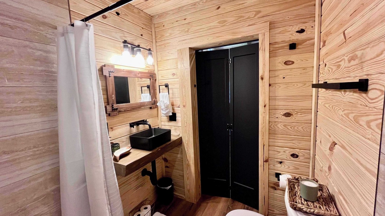Photo of Bathroom in Rogers