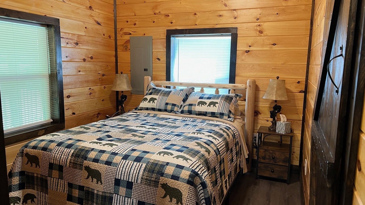 Photo of Bedroom in Campton