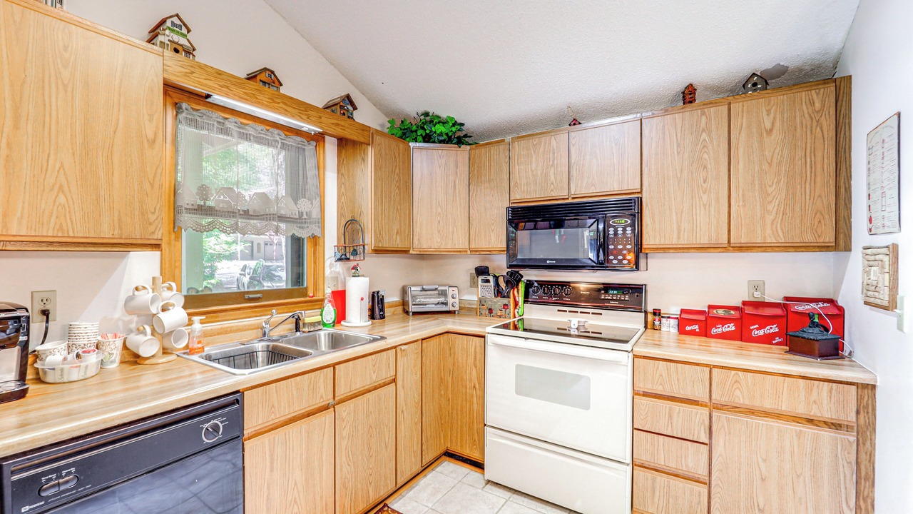 Photo of Kitchen in Newland
