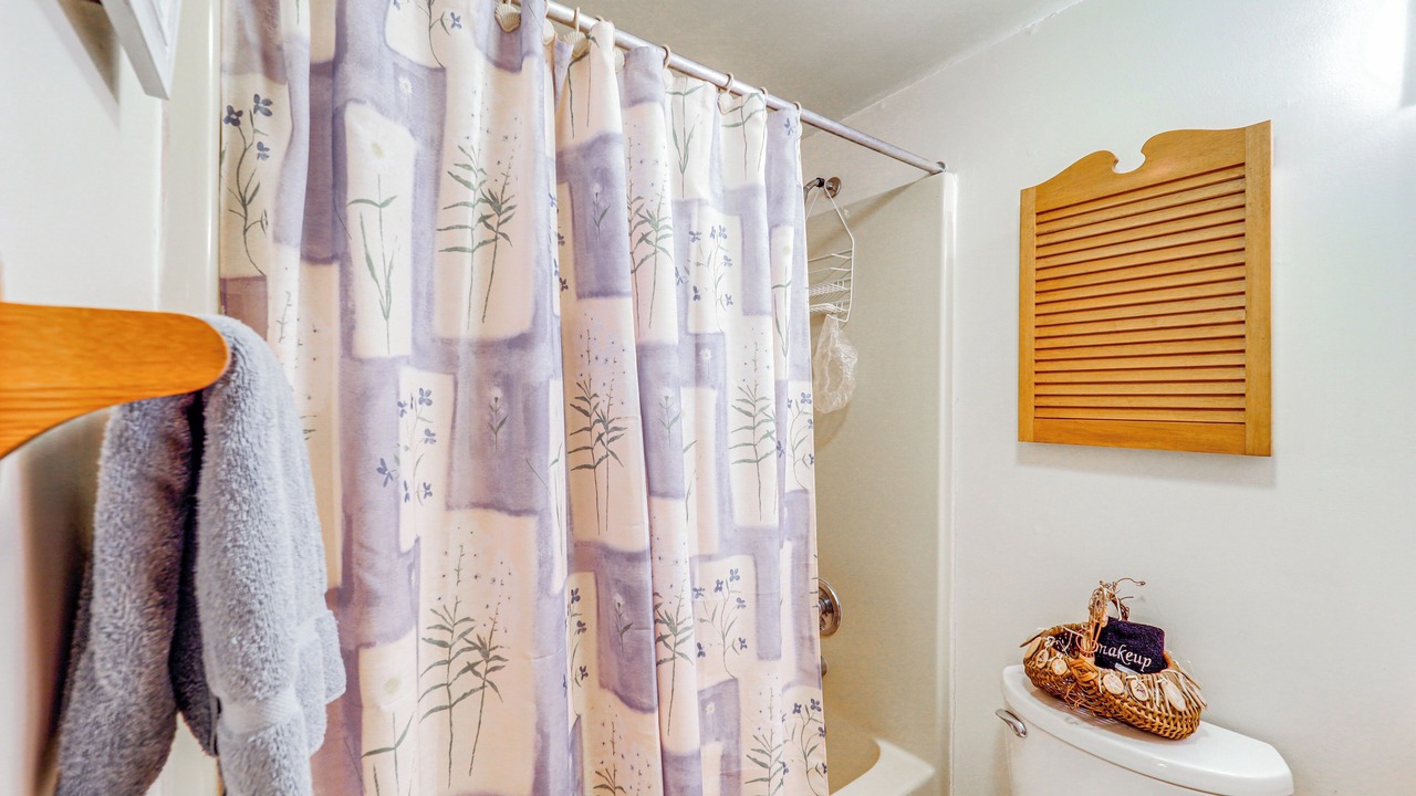 Photo of Bathroom in Newland