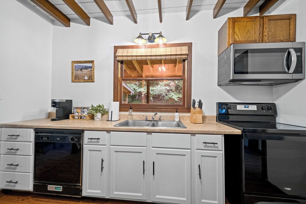Photo of Kitchen in Canvas