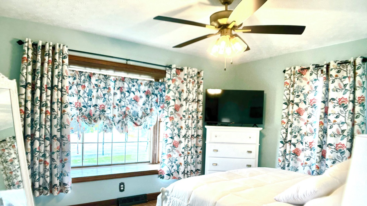 Photo of Bedroom in De Mossville