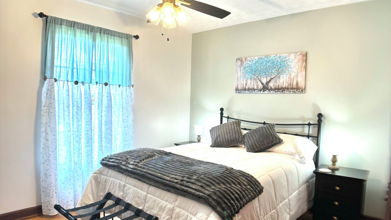 Photo of Bedroom in De Mossville
