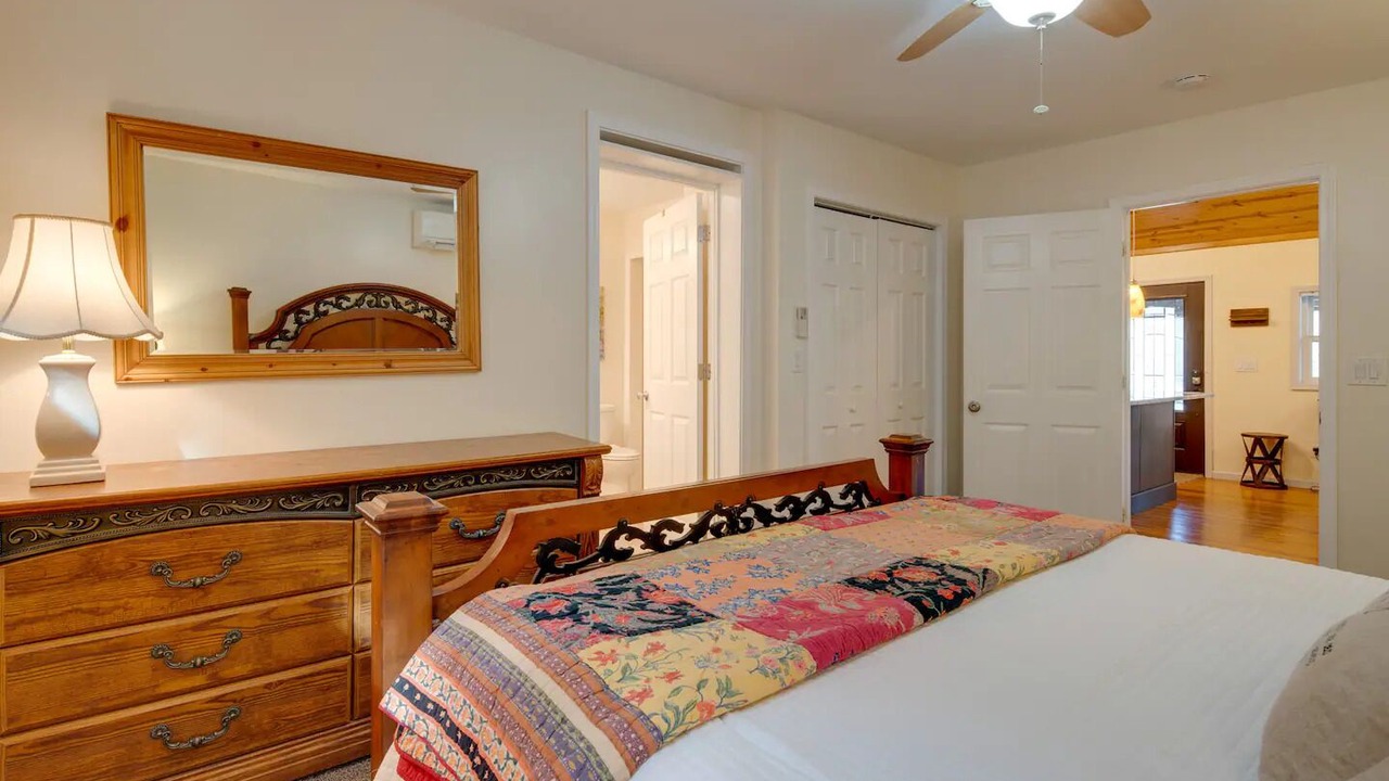 Photo of Bedroom in Lake Lure