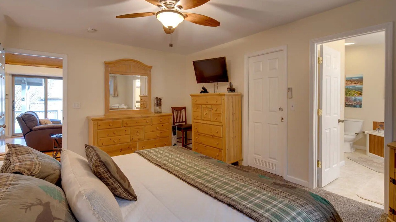 Photo of Bedroom in Lake Lure