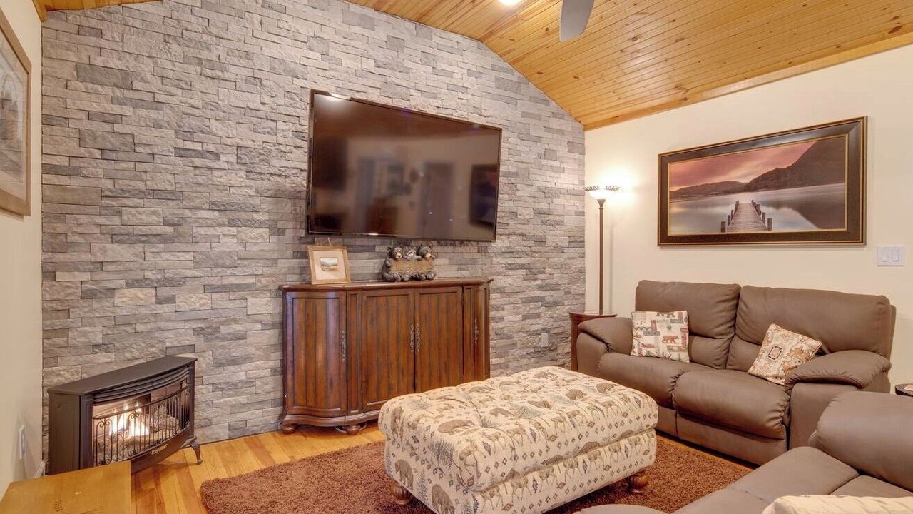 Photo of Livingroom in Lake Lure