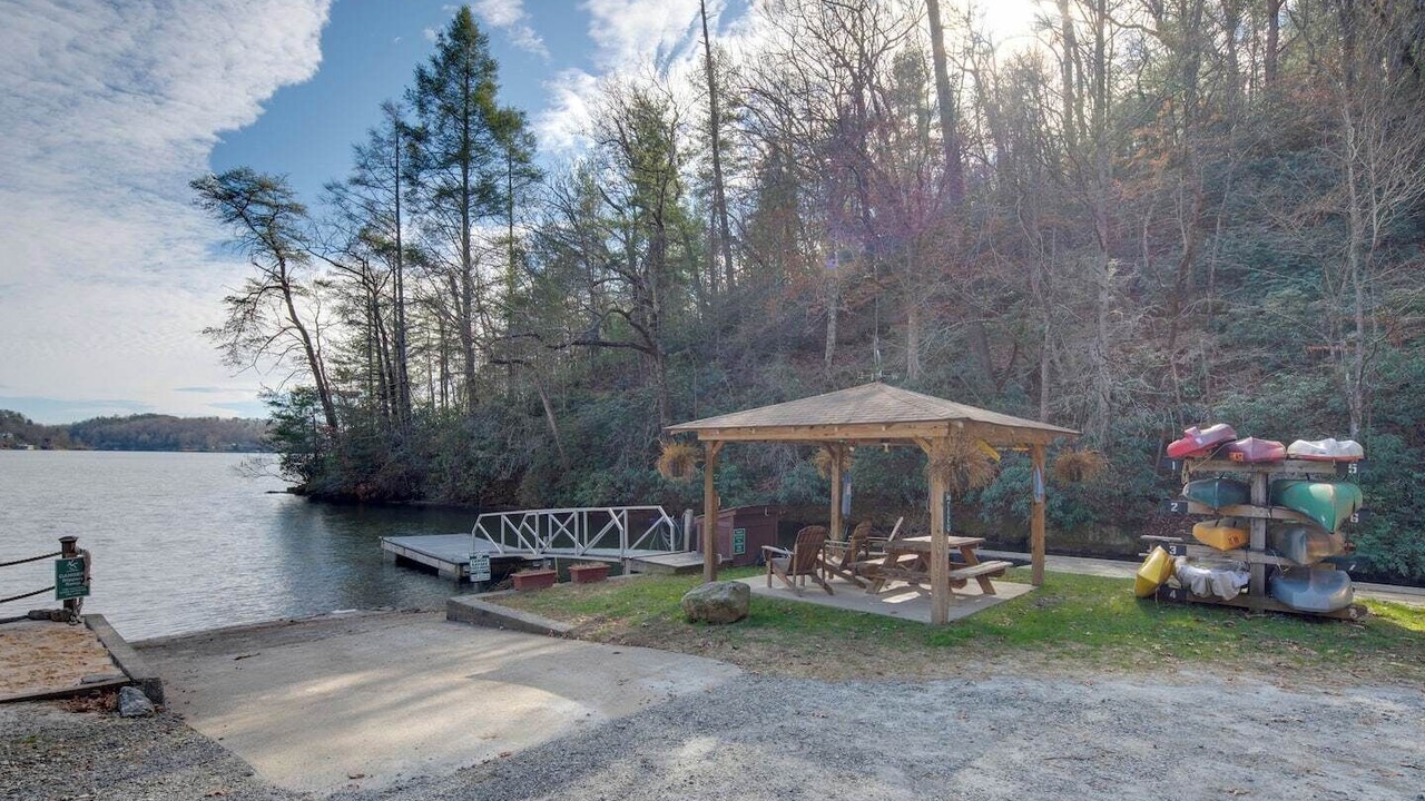 Photo of Outdoor in Lake Lure