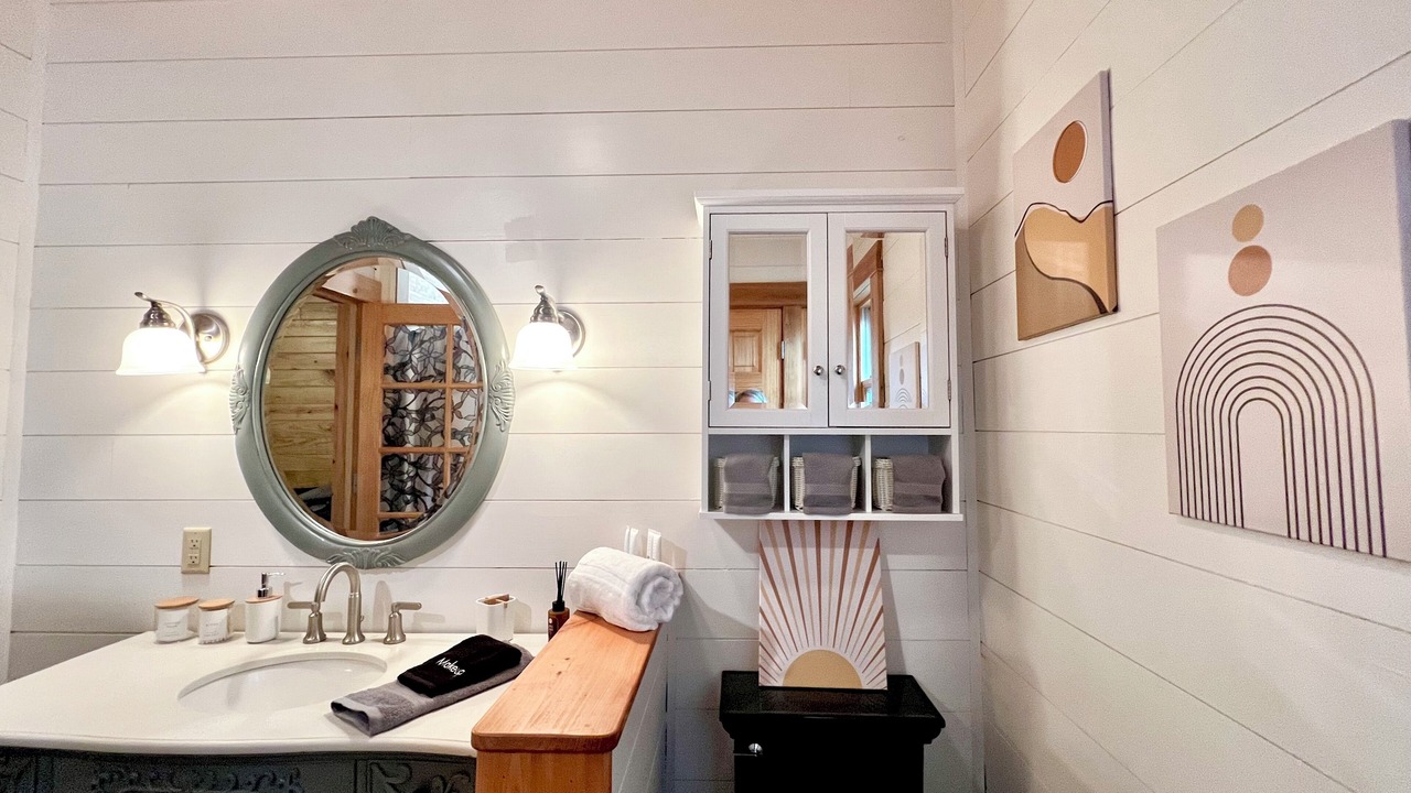 Photo of Bathroom in West Jefferson