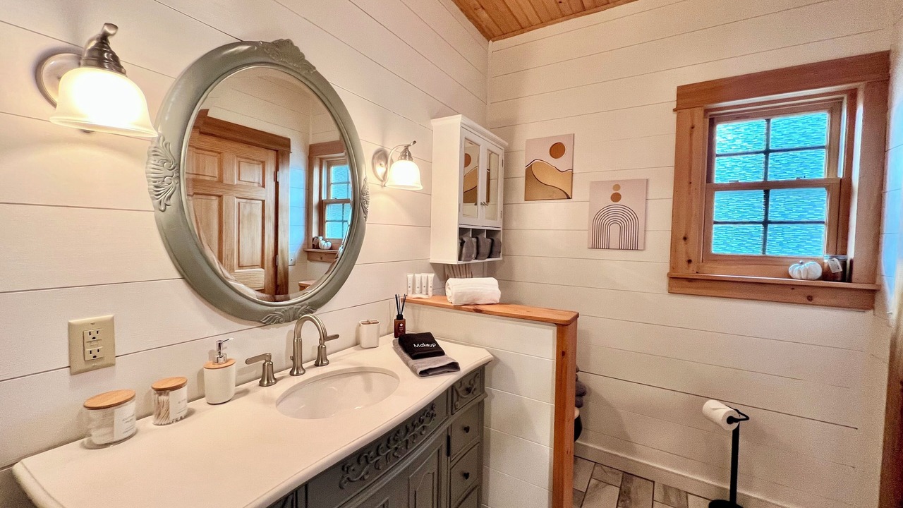 Photo of Bathroom in West Jefferson