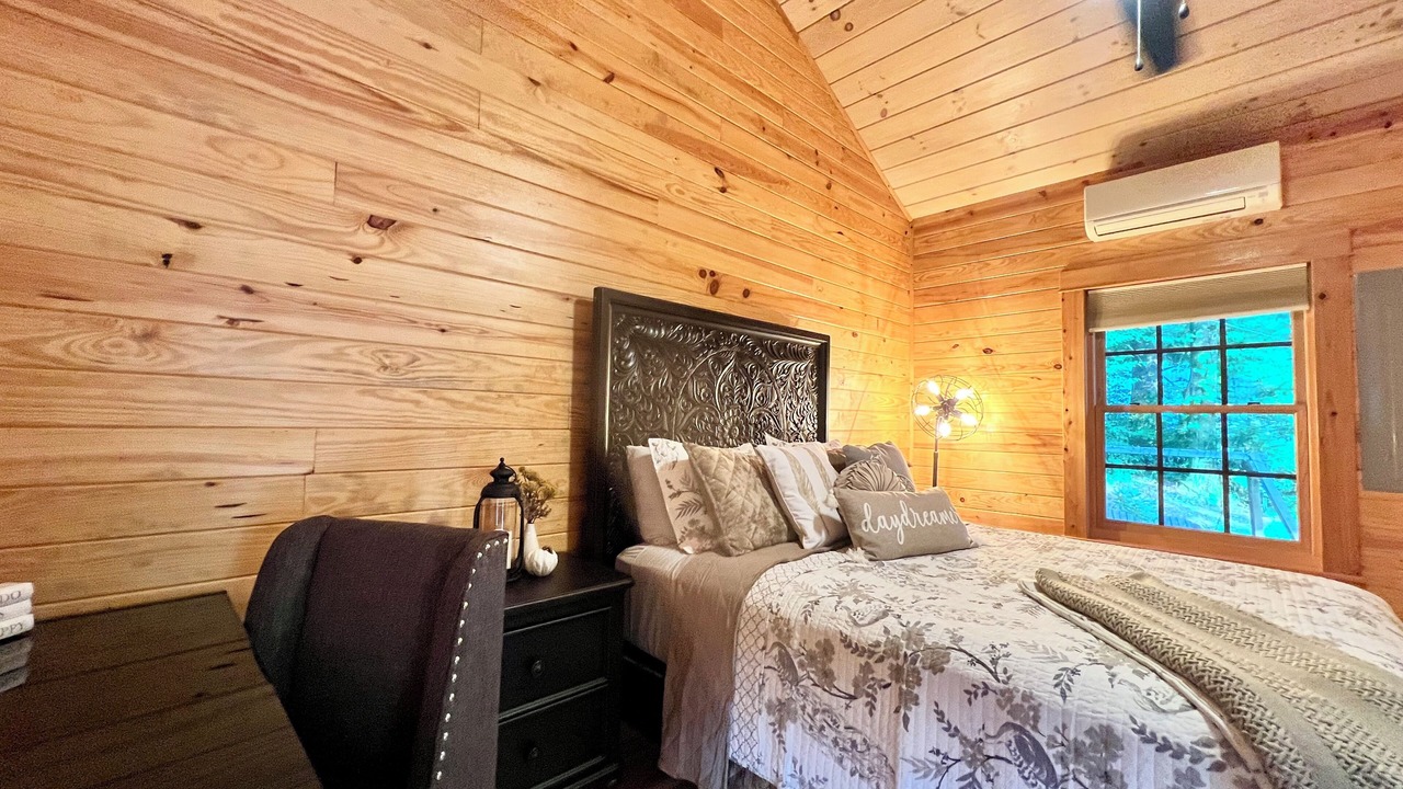Photo of Bedroom in West Jefferson