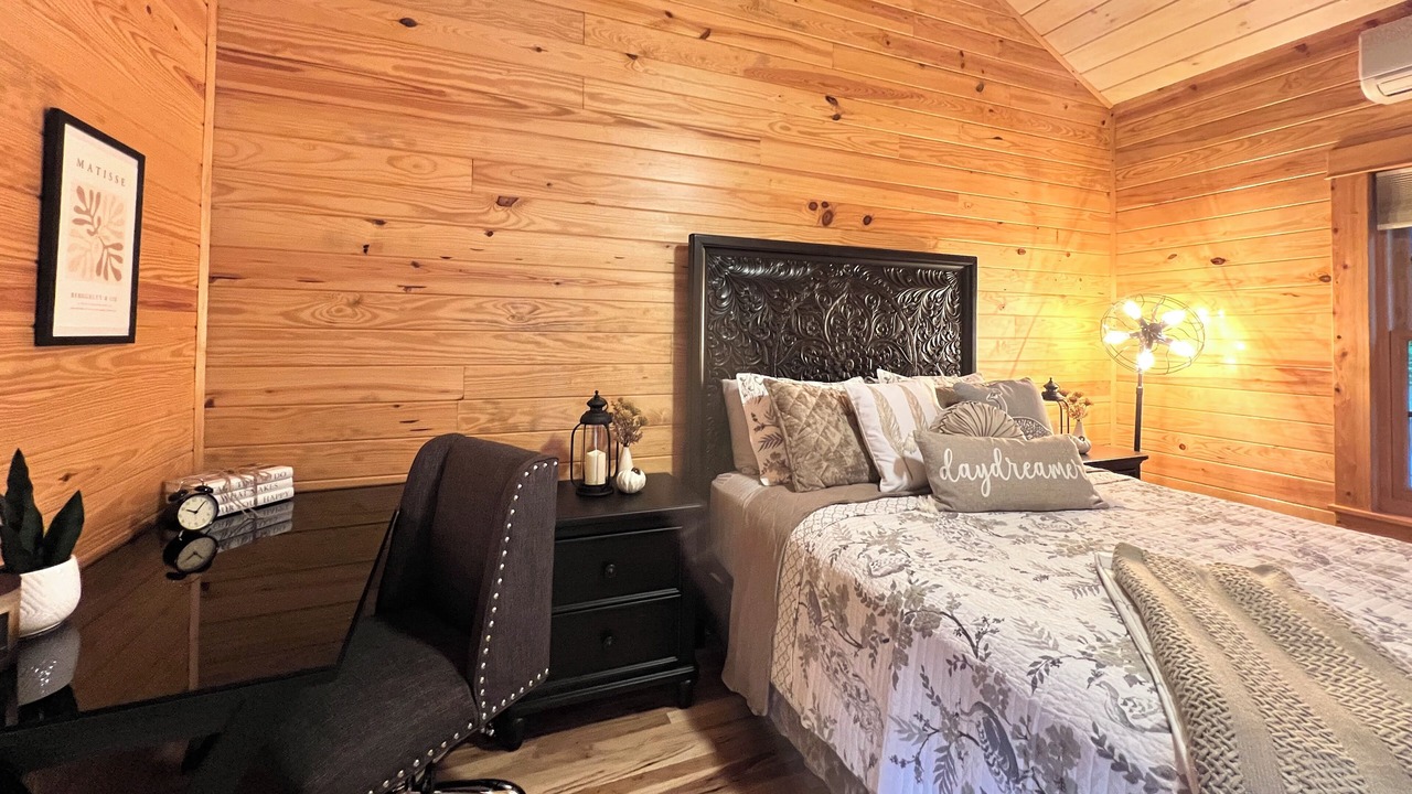 Photo of Bedroom in West Jefferson