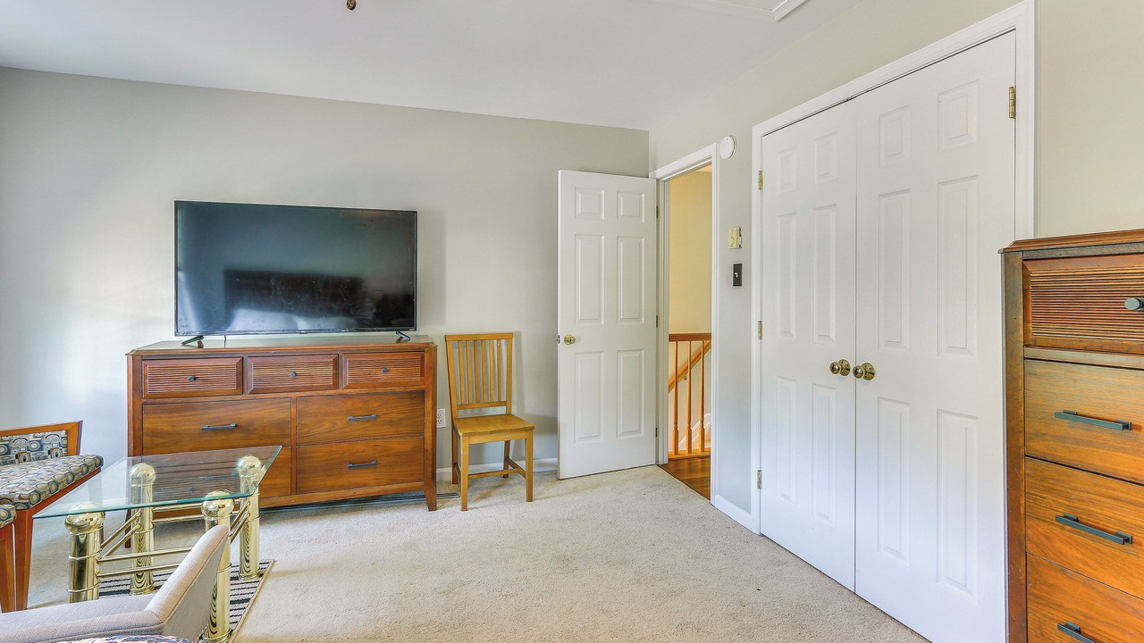 Photo of Livingroom in Point of Rocks