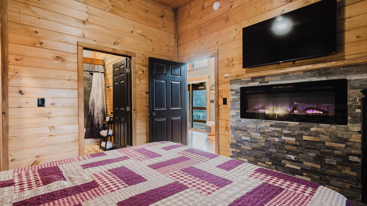 Photo of Bedroom in Campton