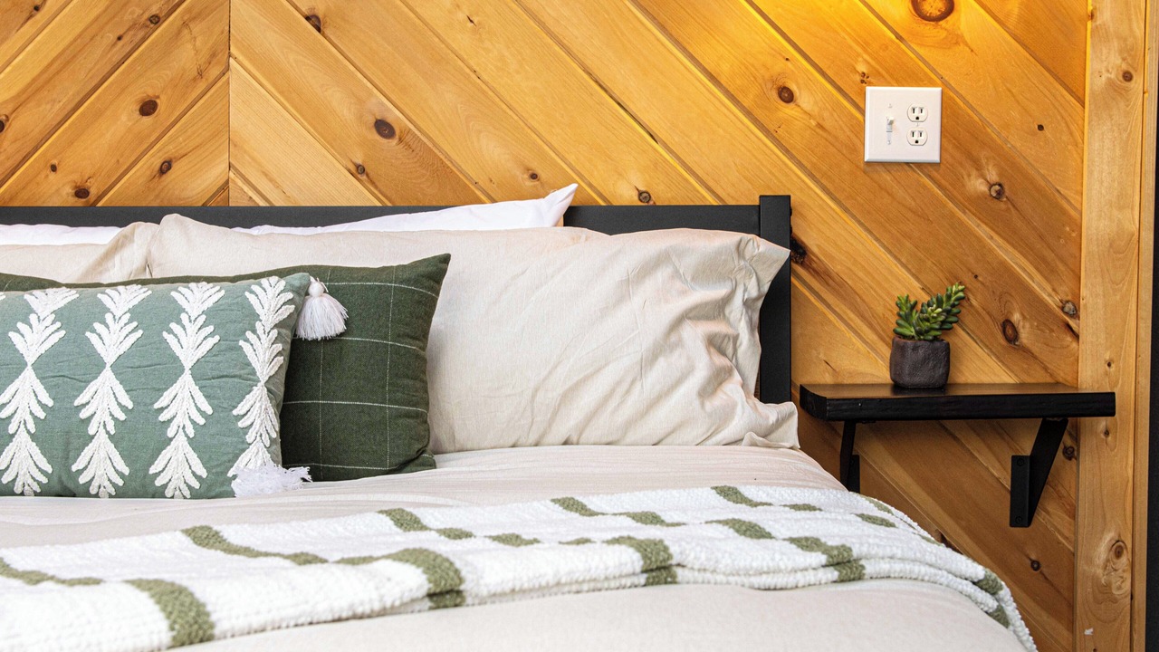 Photo of Bedroom in Apple Ridge