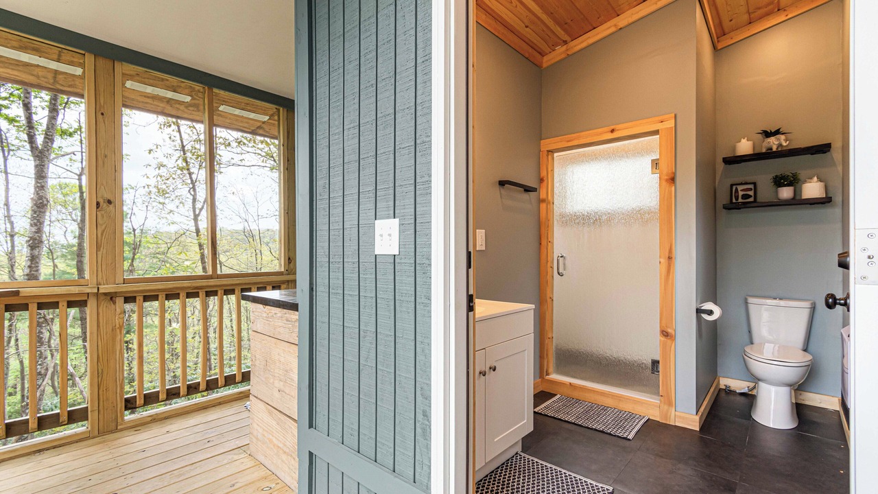 Photo of Bathroom in Apple Ridge