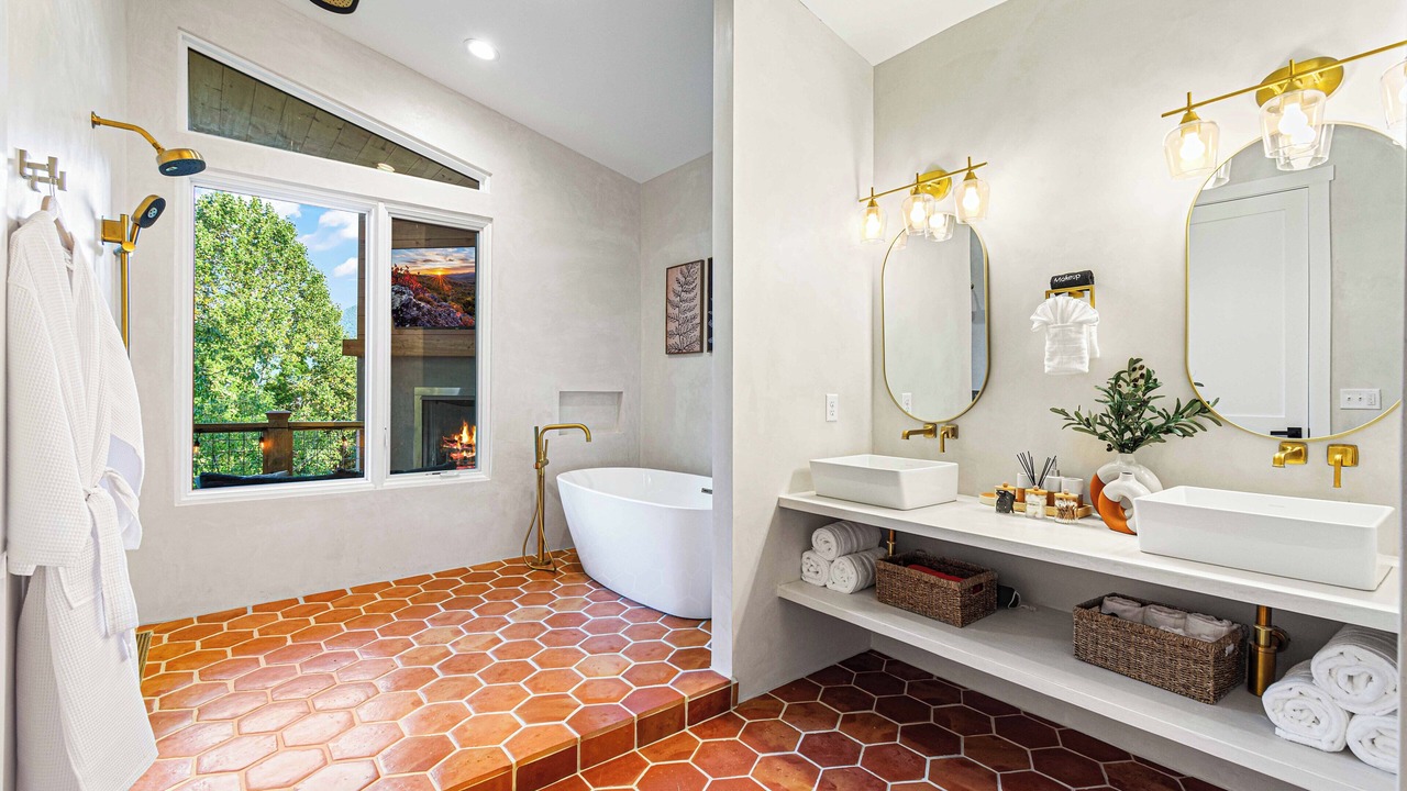 Photo of Bathroom in Swannanoa