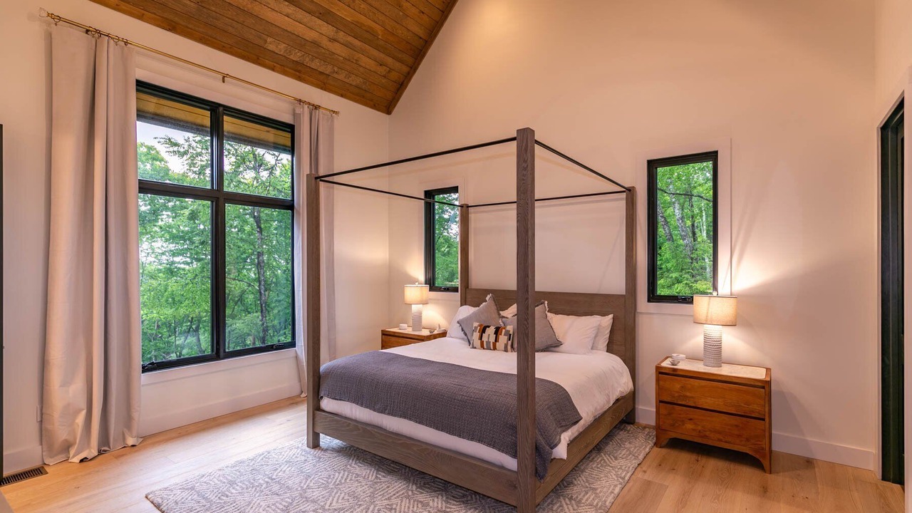 Photo of Bedroom in Elk Park