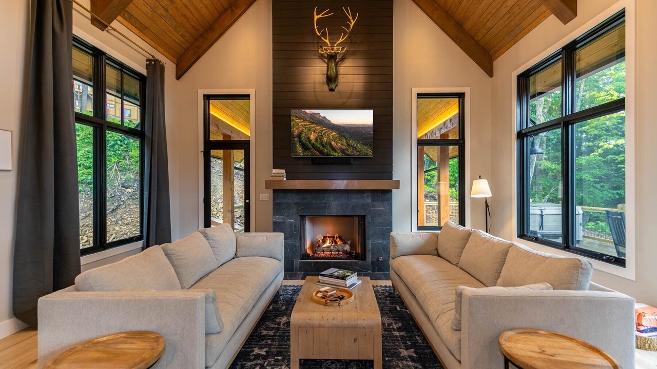 Photo of Livingroom in Elk Park