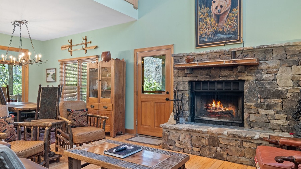 Photo of Bedroom in Mirror Lake