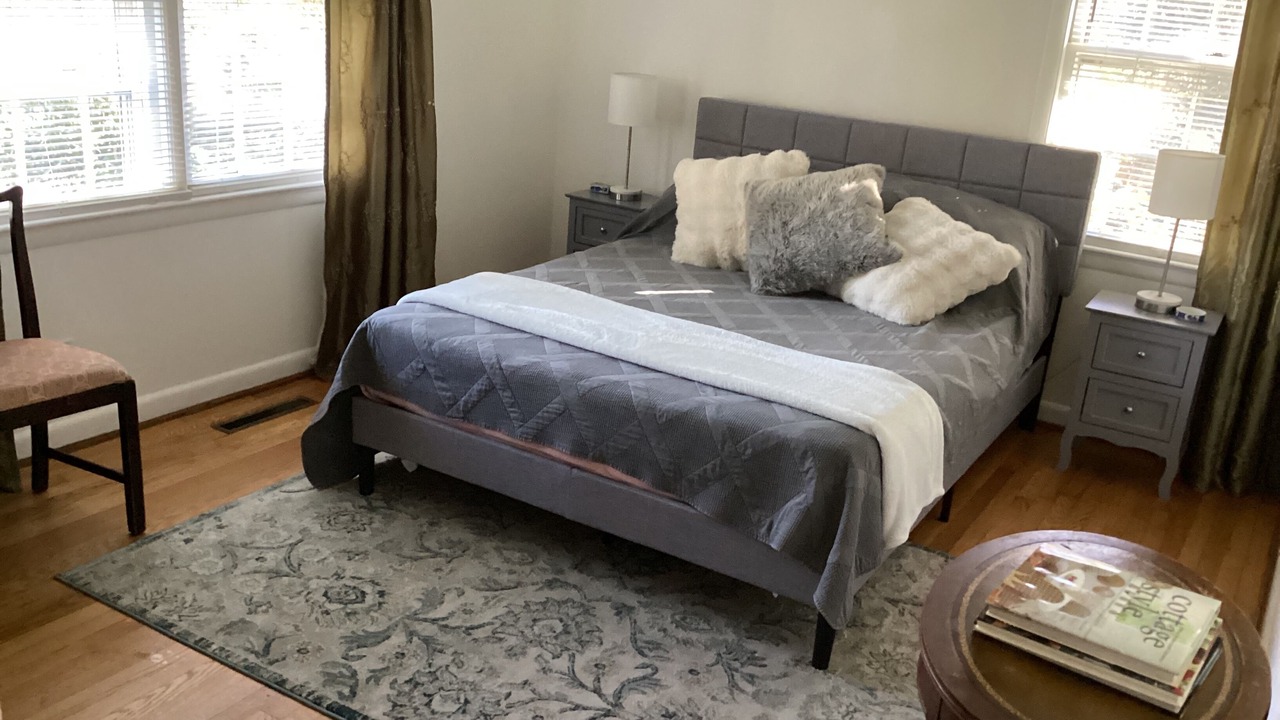 Photo of Bedroom in Hendersonville