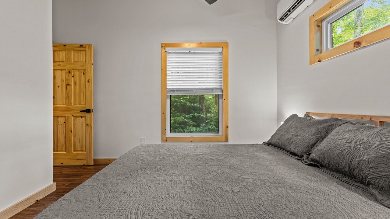 Photo of Bedroom in Rogers