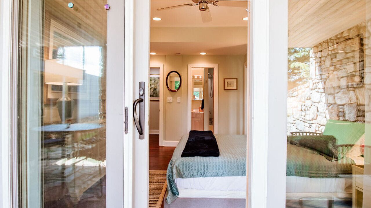 Photo of Bedroom in Asheville