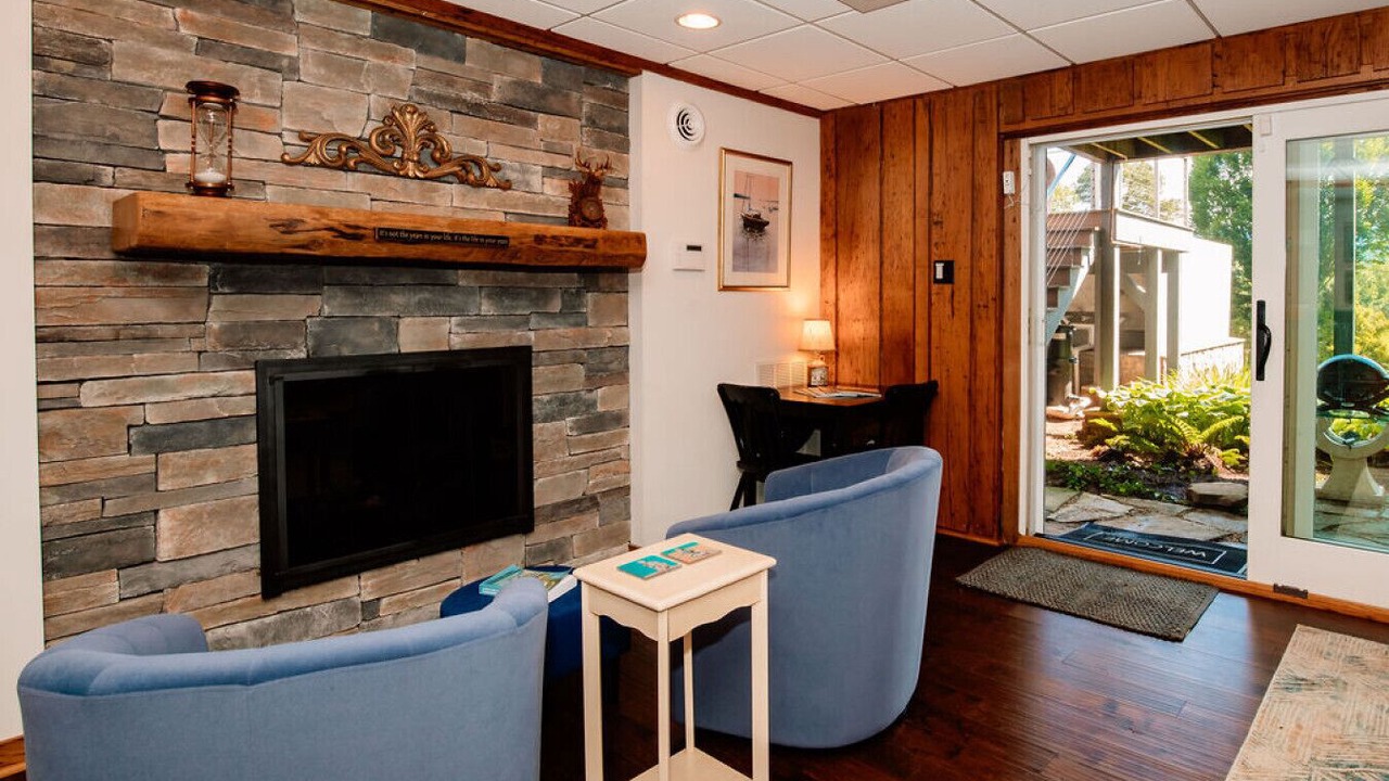 Photo of Livingroom in Asheville