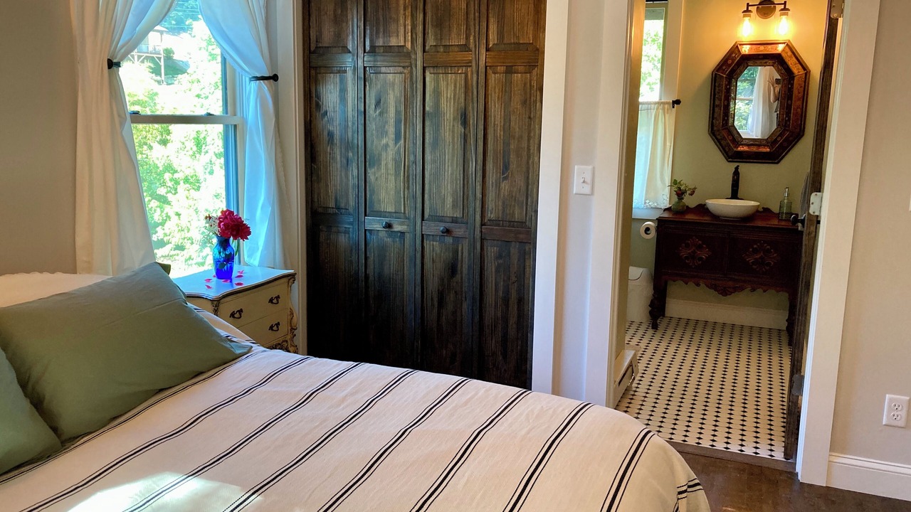 Photo of Bedroom in Woodfin