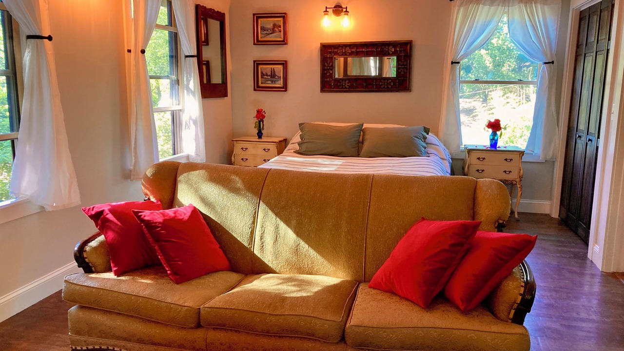 Photo of Bedroom in Woodfin