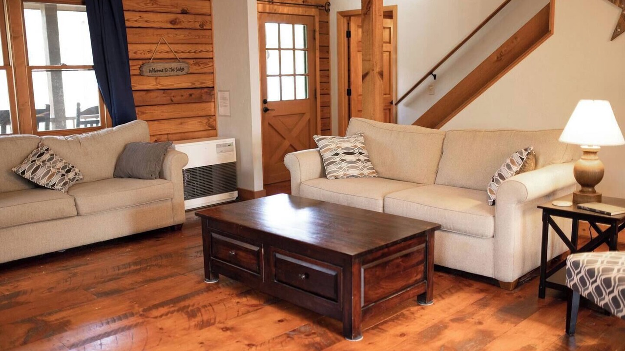 Photo of Livingroom in Waynesville