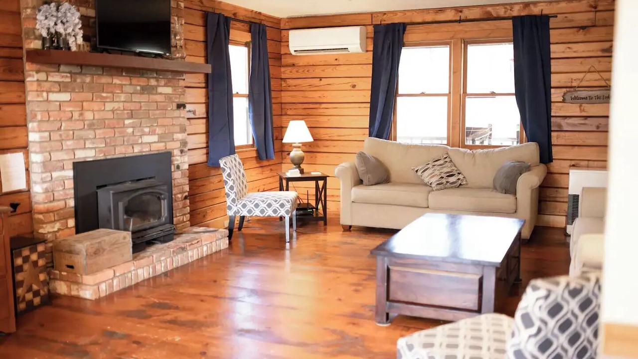 Photo of Livingroom in Waynesville