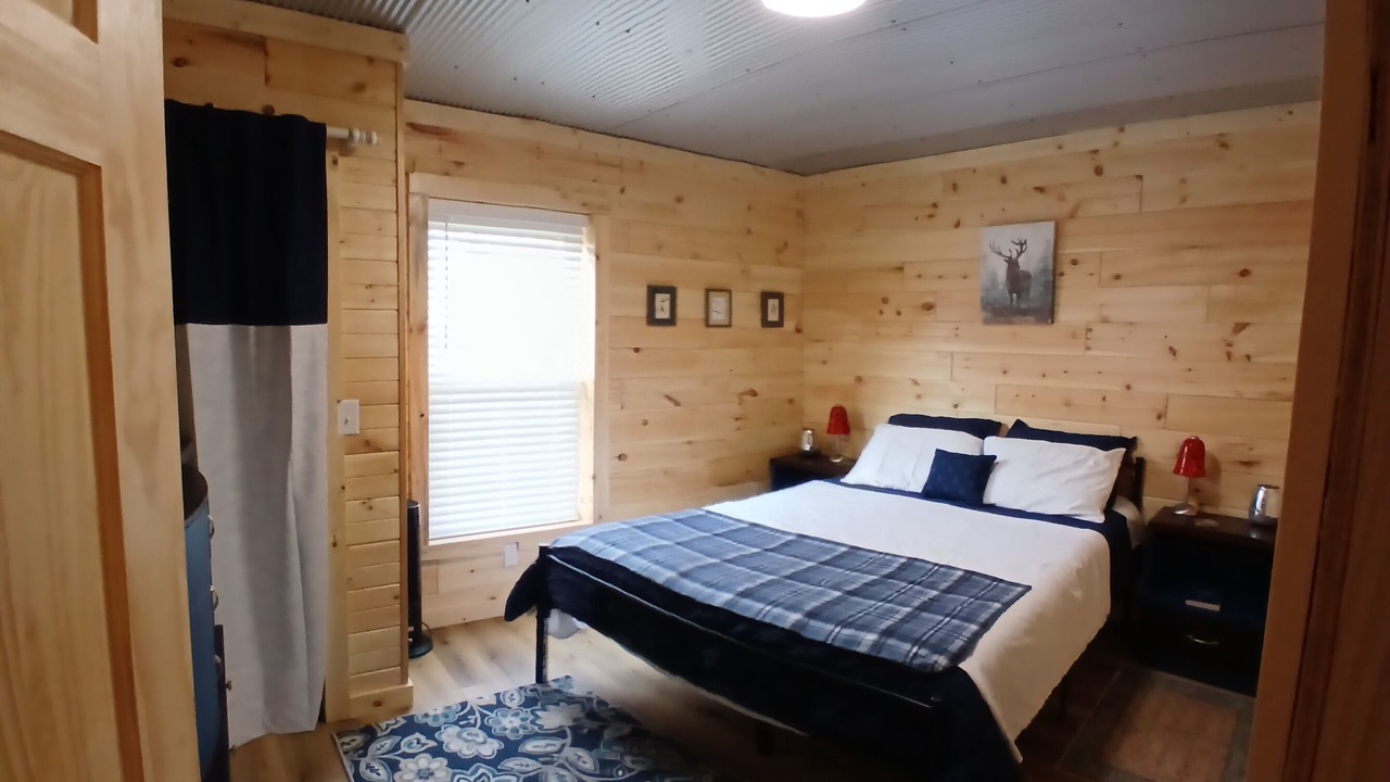 Photo of Bedroom in Owenton
