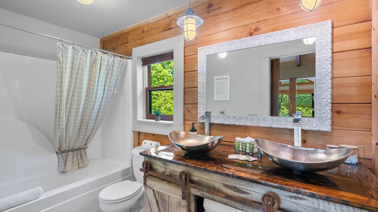 Photo of Bathroom in Rutherfordton