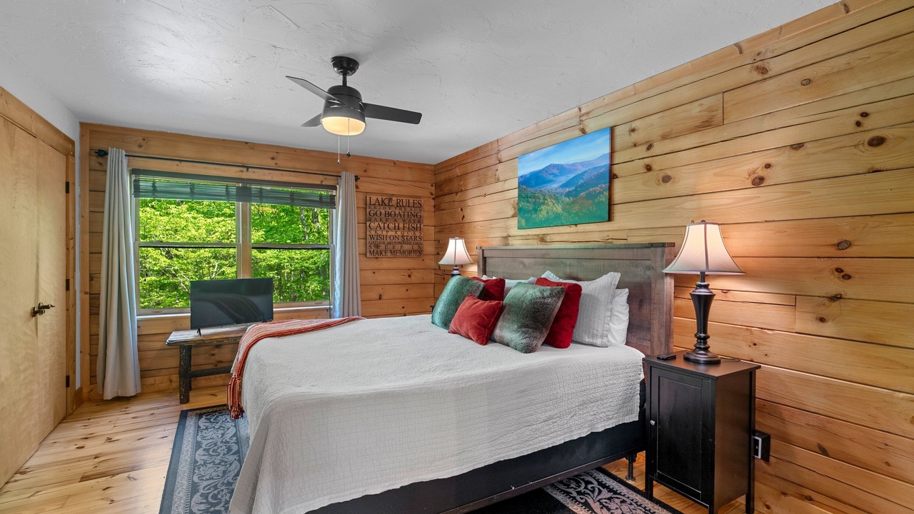 Photo of Bedroom in Rutherfordton