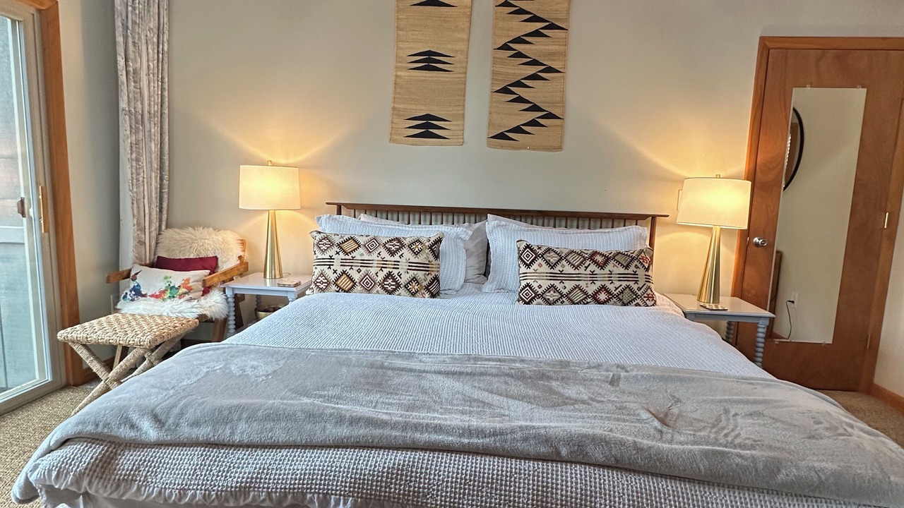 Photo of Bedroom in Berkeley Springs