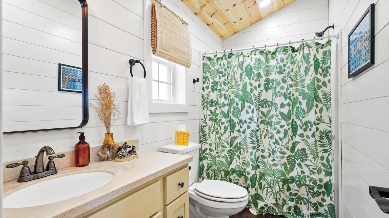 Photo of Bathroom in Williamstown