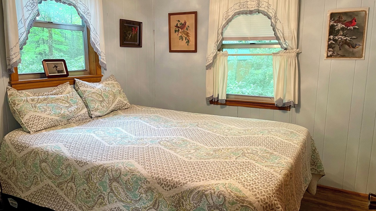 Photo of Bedroom in Newland