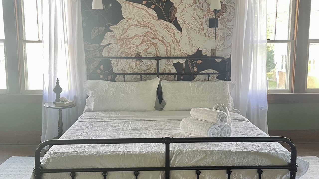Photo of Bedroom in Mannington