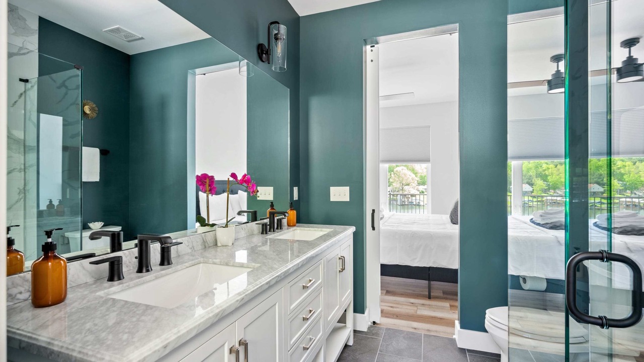 Photo of Bathroom in Williamstown
