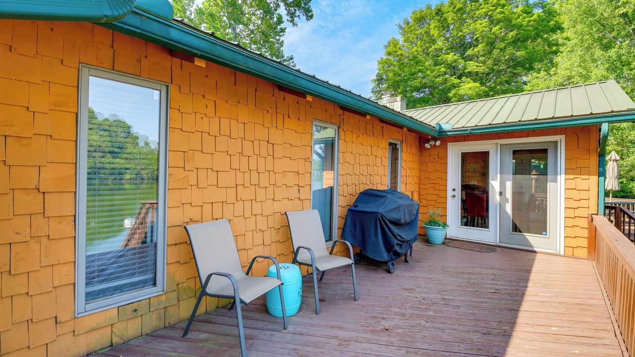 Photo of Patio Balcony in Piney Flats