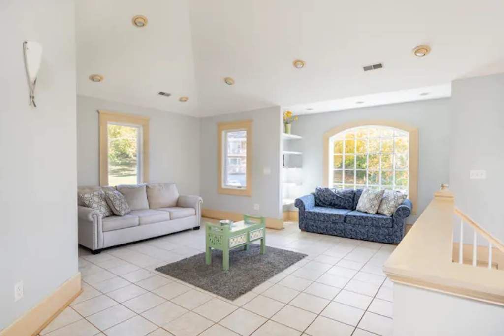 Photo of Livingroom in Milford