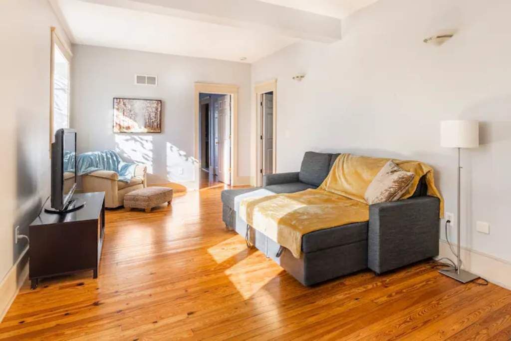 Photo of Livingroom in Milford