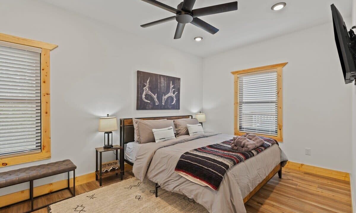 Photo of Bedroom in Rogers
