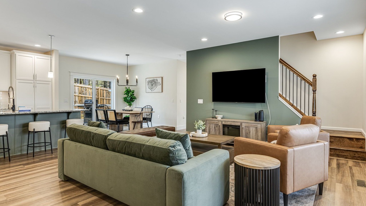 Photo of Livingroom in Fairview