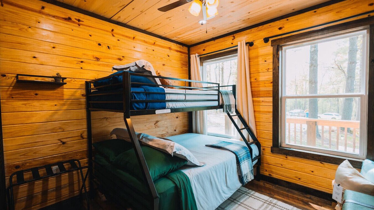 Photo of Bedroom in Campton