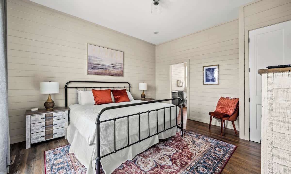 Photo of Bedroom in Sevierville