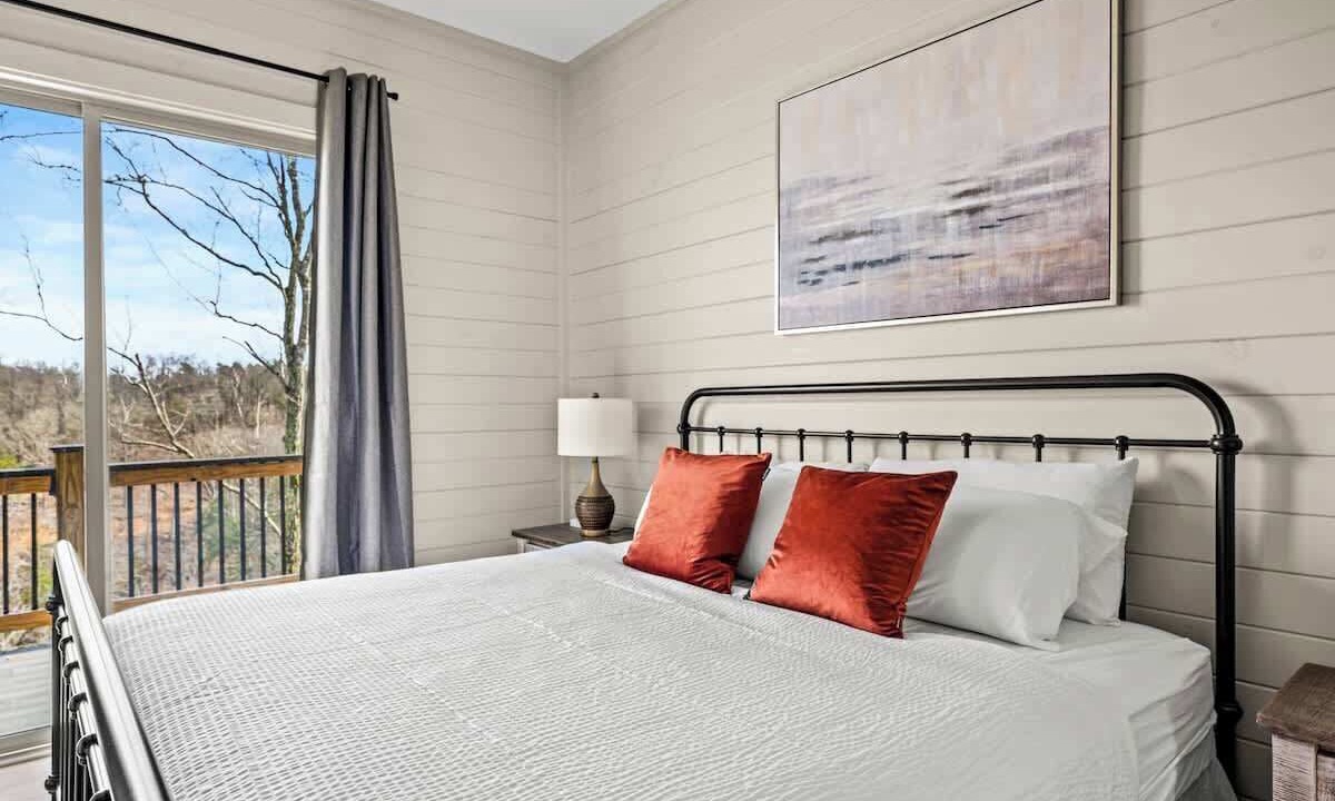 Photo of Bedroom in Sevierville