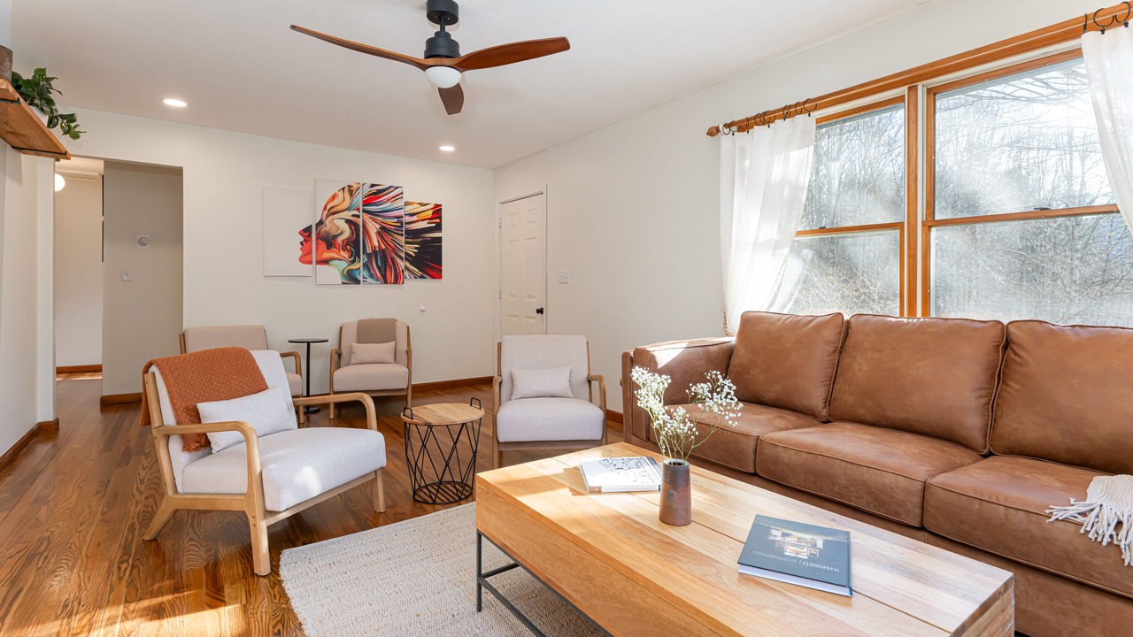 Photo of Livingroom in Burnsville