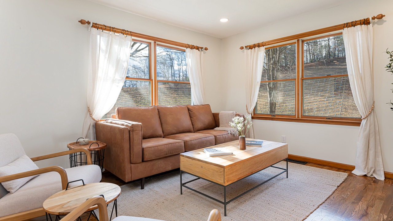 Photo of Livingroom in Burnsville